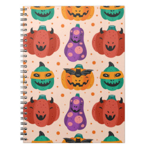 Cuaderno Calabazas espeluznantes con disfraces aterradores.