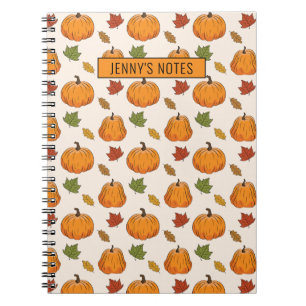 Cuaderno Calabazas y patrón de hojas de otoño coloridas y t