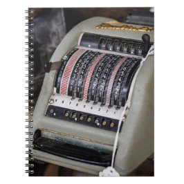 Cuaderno Calculadora mecánica vintage - Un vistazo a la