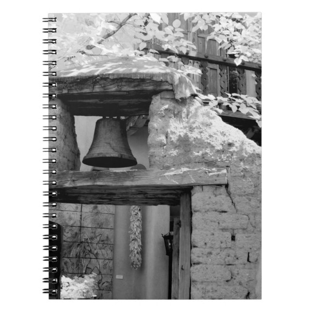 Cuaderno Campana de adobe en la entrada, Santa Fe, nueva (Frente)