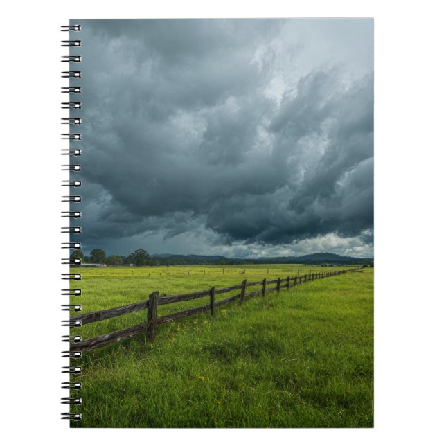 Cuaderno Campo con una valla de madera (Frente)