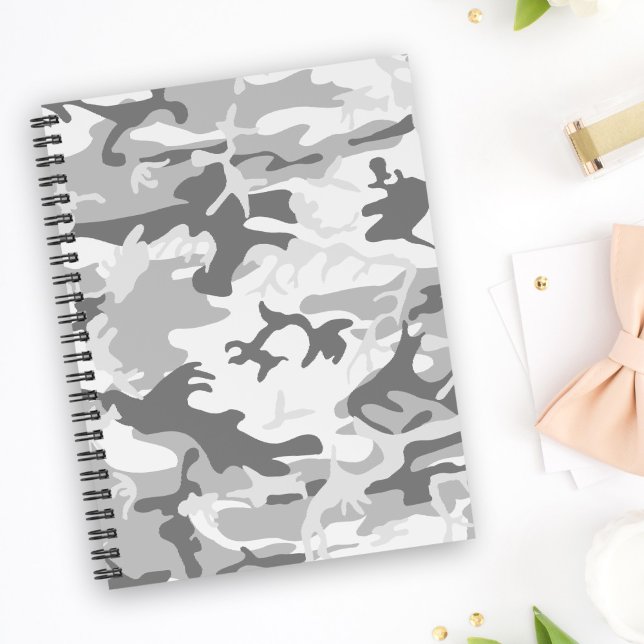 Cuaderno Camuflaje gris de nieve en invierno, ejército, ejé (Subido por el creador)