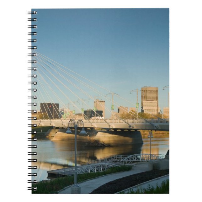 Cuaderno CANADÁ, Manitoba, Winnipeg: Esplanada Riel (Frente)