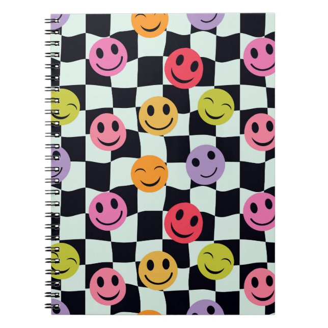Cuaderno Caras Felices en Tablero de Ajedrez Negro y Blanco (Frente)