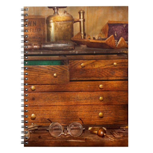 Cuaderno Carpintería - Herramientas - En mis días más jóven (Frente)