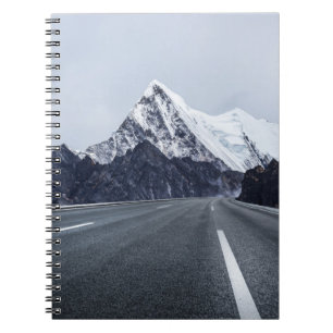 Cuaderno Carretera Asfalto frente a la Montaña de la Nieve
