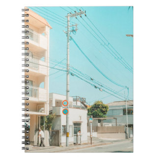 CUADERNO CARRETERA CERCA DE LA CASA