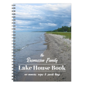 Cuaderno Casa de lago de familia personalizada