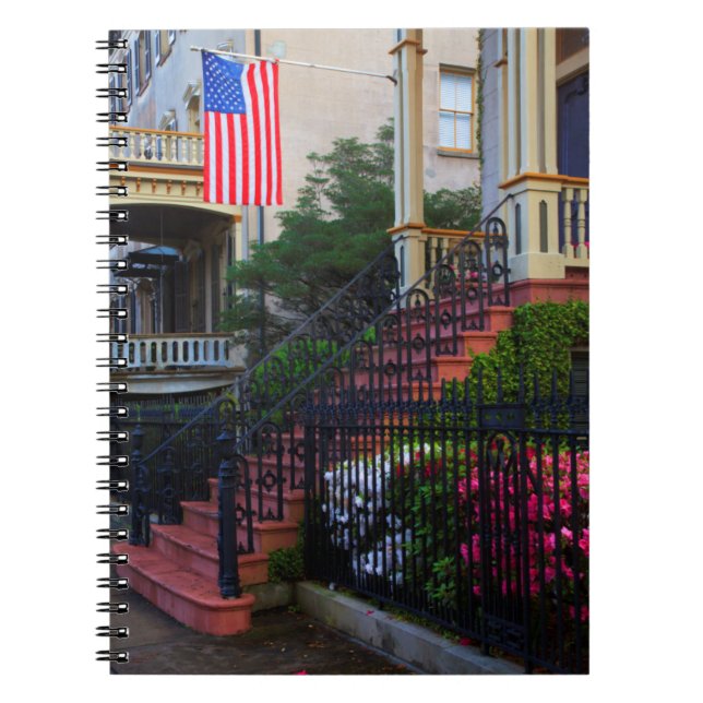 Cuaderno Casa en el distrito histórico en la primavera (Frente)