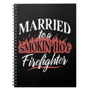 Cuaderno Casado con un bombero humeante