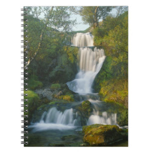 Cuaderno Cascada, Isla de Skye, Escocia