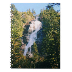 Cuaderno Cascadas Shannon, Squamish, Canadá