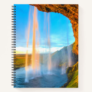 Cuaderno Catarata sobre la naturaleza de las rocas fotograf