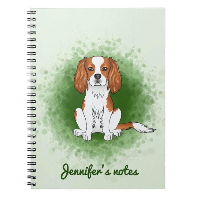 Cuaderno Cavalier King Charles Spaniel Blenheim Sobre Verde (Frente)