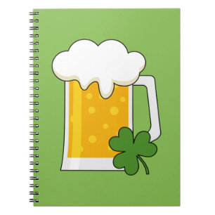 Cuaderno Cerveza irlandesa Mug con Shamrock Clover