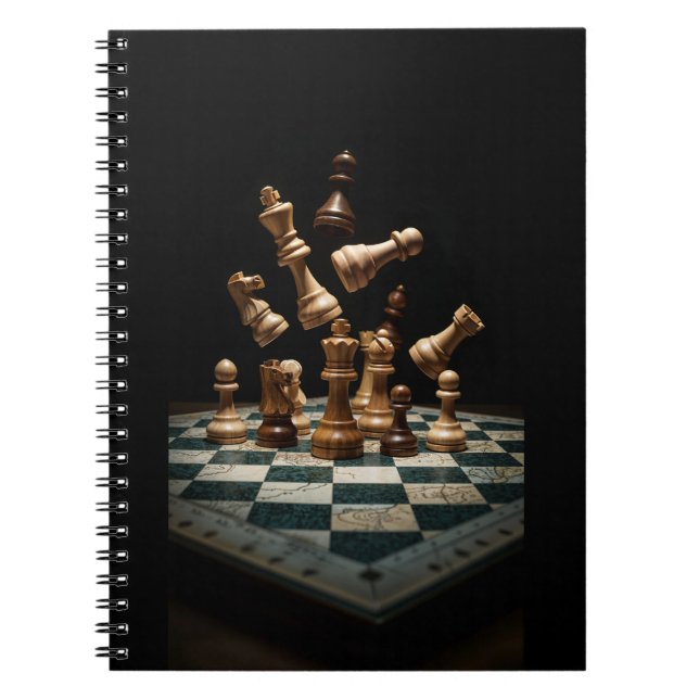 Cuaderno Chess Pieces in Motion (Frente)