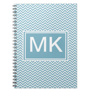 Cuaderno Chevron azul con monograma