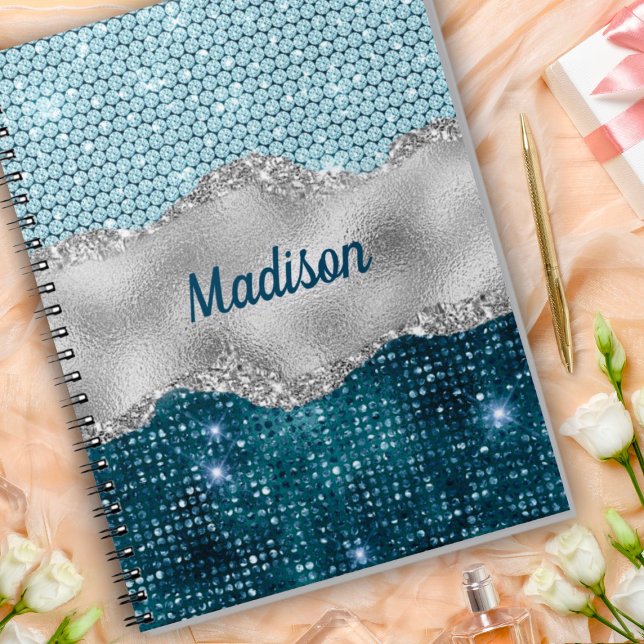 Cuaderno Chic monograma plateado brillo verde menta azul cl (Subido por el creador)