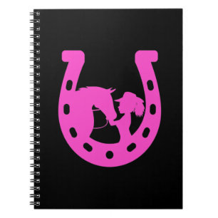 Cuaderno Chica con herradura y Gorra occidental herradura r