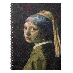Cuaderno Chica Con Una Parodia De Bella Artes De Fresas