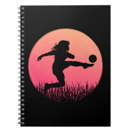 Cuaderno chica de fútbol silueta hermoso sol