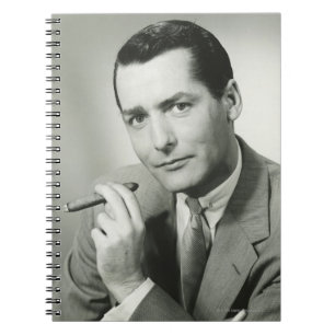 Cuaderno Cigarro que fuma del hombre de negocios