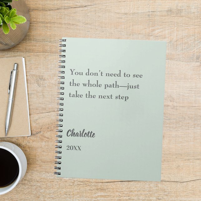 Cuaderno Cita inspiradora de objetivo en verde sabio (Subido por el creador)