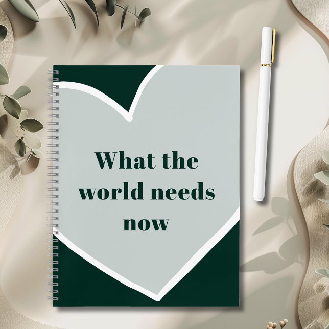 Cuaderno Cita motivacional de Pastel Green Heart Emerald (Pastel Green Heart What the World Needs Now Motivational Quote Emerald 8.5 x.11 Inch Notebook)