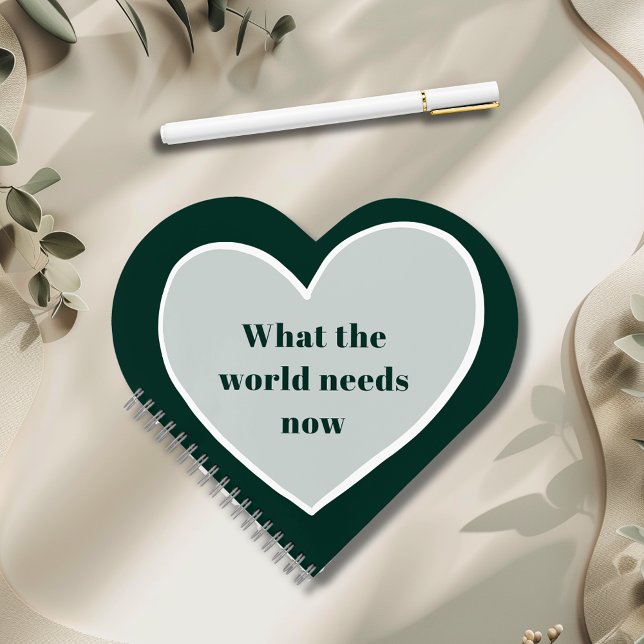 Cuaderno Cita motivacional de Pastel Green Heart Emerald (Pastel Green Heart What the World Needs Now Motivational Quote Emerald Heart Shaped Notebook)