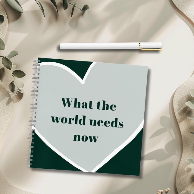 Cuaderno Cita motivacional de Pastel Green Heart Emerald (Pastel Green Heart What the World Needs Now Motivational Quote Emerald 8.5 x.8.5 Inch Notebook)