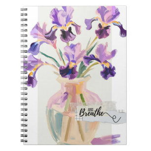 Cuaderno Cita Solo Respira Lilas Moradas en un Jarrón