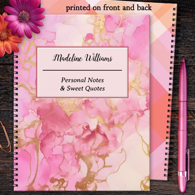 Cuaderno Citas artísticas de mármol rosa (Notebook featuring a pink and gold marble design on the front and pink orange plaid on the back)