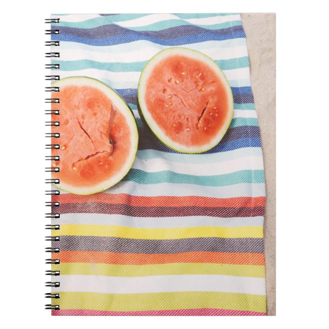 Cuaderno Closeup photo of slice watermelon fruits on cloth (Frente)