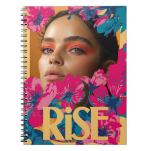 Cuaderno Collage de una mujer con flores vibrantes