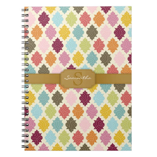 Cuaderno colorido del personalizado de Quatrefoil (Frente)