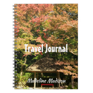 Cuaderno Coloridos arboles de arce y casa de descanso