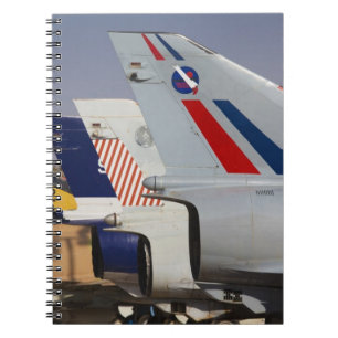 Cuaderno Combatiente Kfir de construcción israelí
