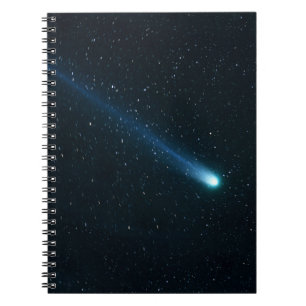 Cuaderno Cometa en el cielo nocturno