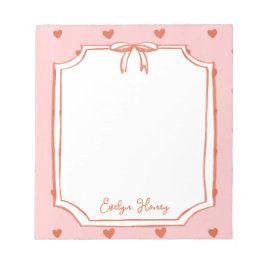 Cuaderno con borde ondulado de colores vibrantes y