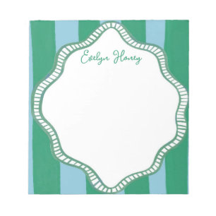 Cuaderno con borde ondulado de colores vibrantes y