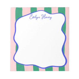 Cuaderno con borde ondulado de colores vibrantes y