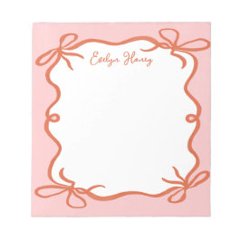 Cuaderno con borde ondulado de colores vibrantes y