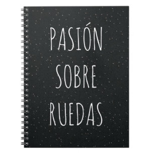 Cuaderno con frase del mundo del motor 
