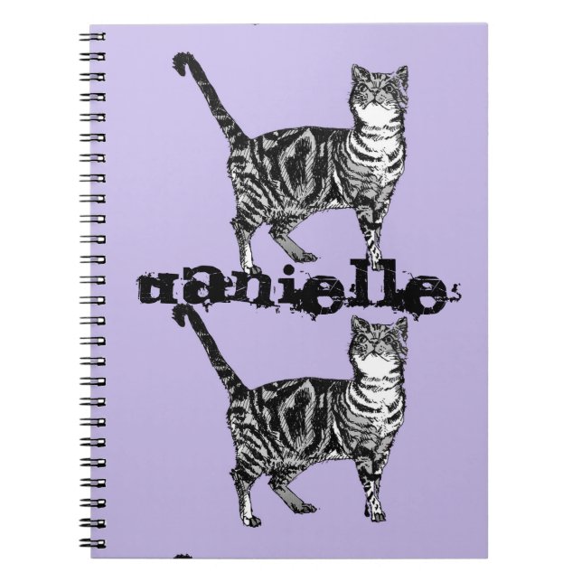 Cuaderno con nombre de niña gato atigrado rayado (Frente)