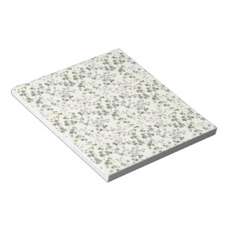 Cuaderno con patrón floral de flores silvestres