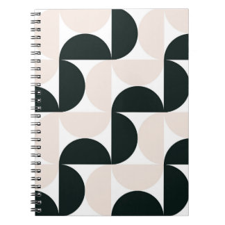 Cuaderno con patrón geométrico