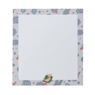 Cuaderno con sello de cera y flores