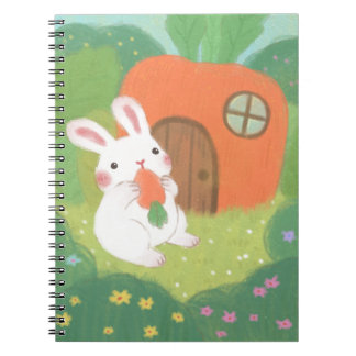 Cuaderno Conejo feliz con zanahoria en el bosque