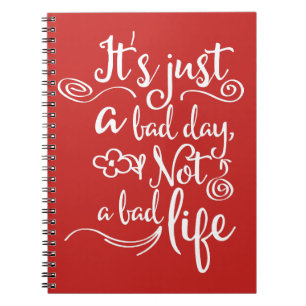 Cuaderno Confianza Roja, Actitud de Felicidad Frase de Vida
