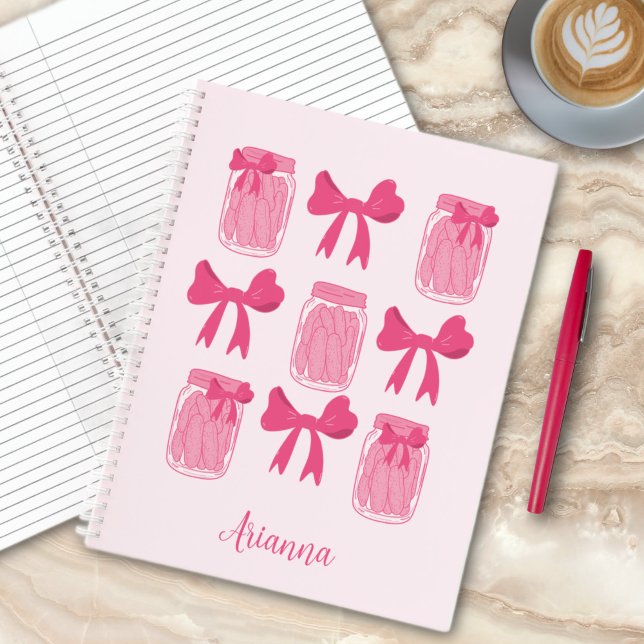 Cuaderno Coqueta rosa caliente Jar y Bow personalizada (Hot Pink Coquette Pickle Jar and Bow Personalized Notebook)